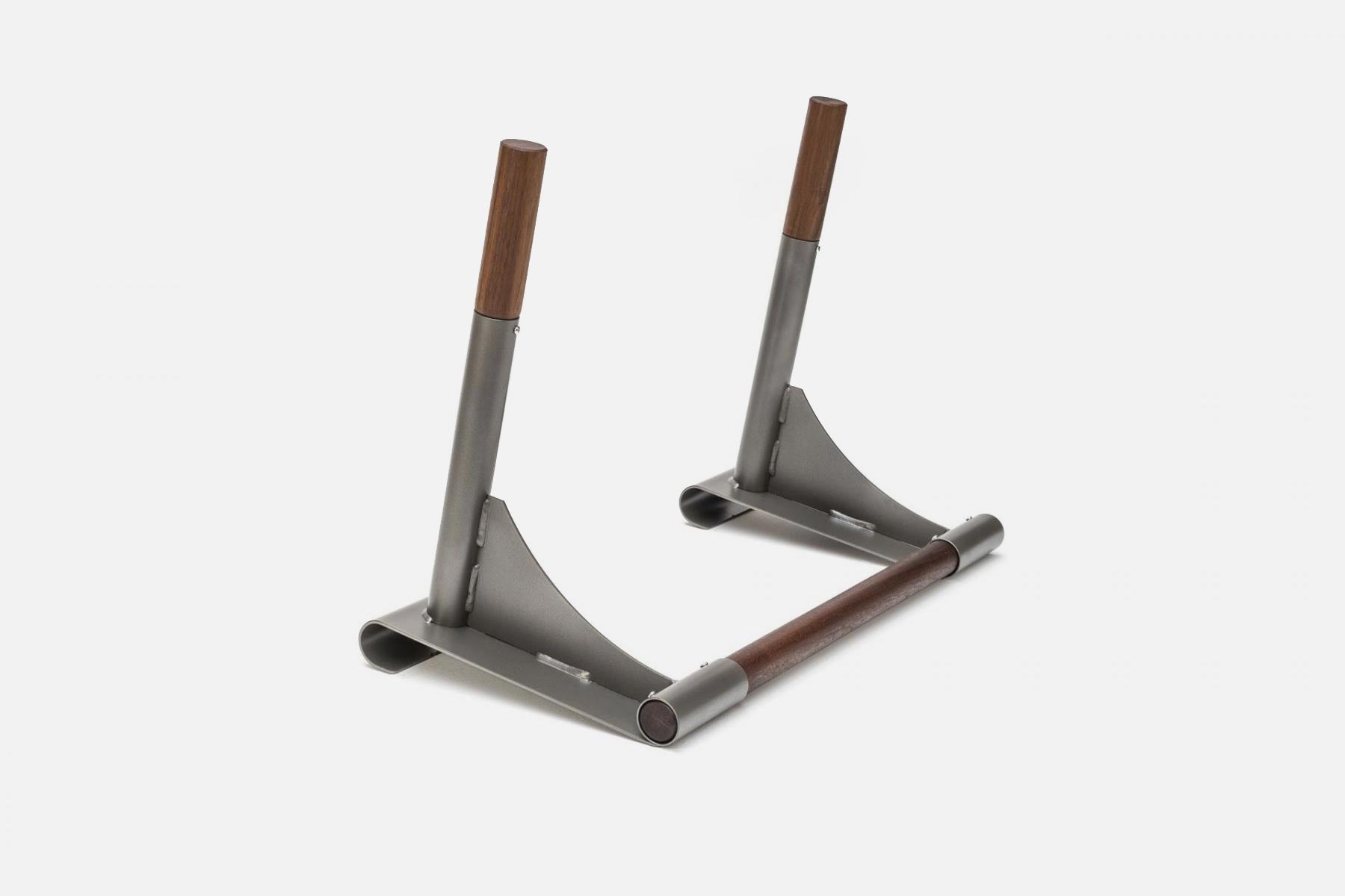 Multi-adapter Wallnut
