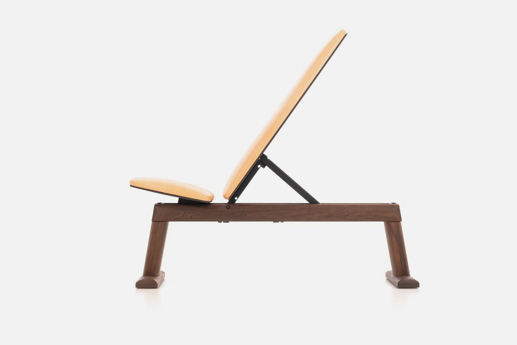 WeightBench Natural Walnut